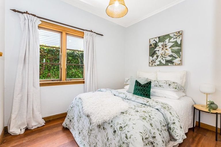 Photo of property in 1/7 Penrose Street, Woburn, Lower Hutt, 5010