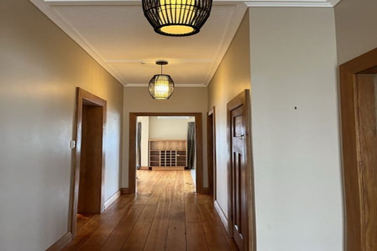 Photo of property in 51 Overtoun Terrace, Hataitai, Wellington, 6021