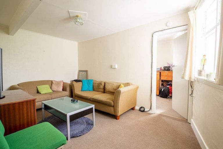 Photo of property in 23 Nairn Street, Mount Cook, Wellington, 6011