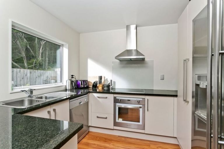 Photo of property in 74a Eskdale Road, Birkdale, Auckland, 0626