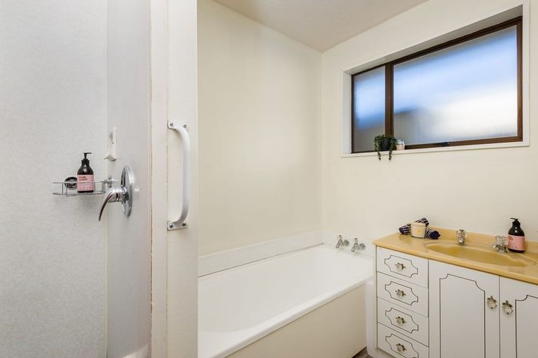 Photo of property in 26 Mauger Drive, Heathcote Valley, Christchurch, 8022