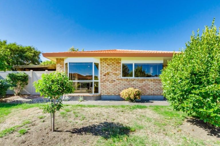Photo of property in 34 Regent Drive, Paraparaumu Beach, Paraparaumu, 5032