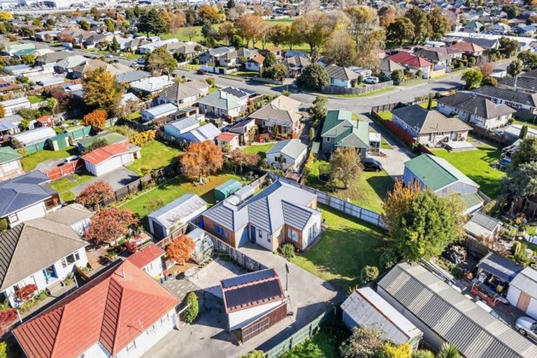 Photo of property in 142a Springs Road, Hornby, Christchurch, 8042