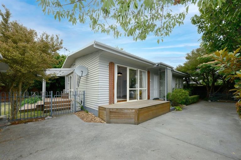 Photo of property in 16 Roslyn Avenue, Mairehau, Christchurch, 8052