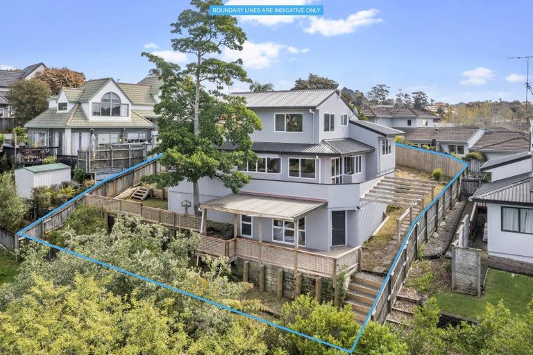 Photo of property in 1/5 Pelican Lane, Unsworth Heights, Auckland, 0632