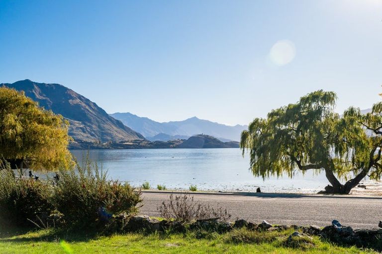 Photo of property in 23 Aubrey Road, Wanaka, 9305