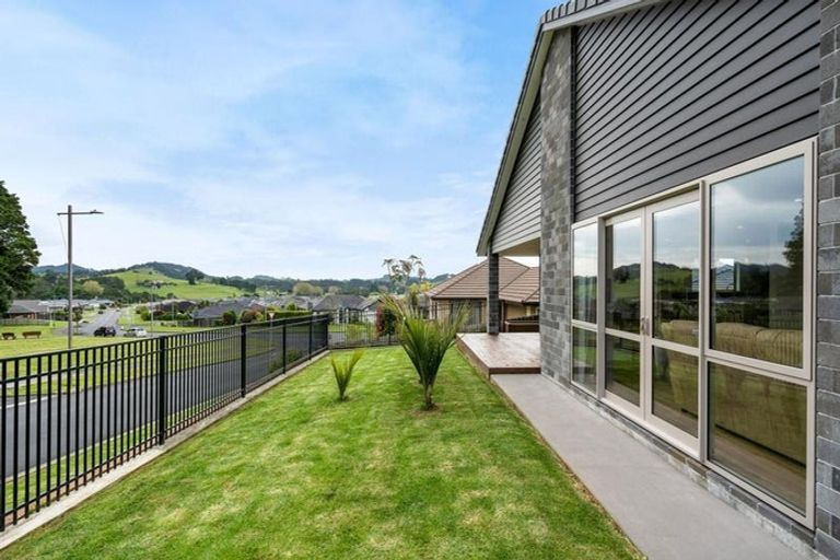 Photo of property in 3 Rotokauri Rise, Te Kamo, Whangarei, 0112