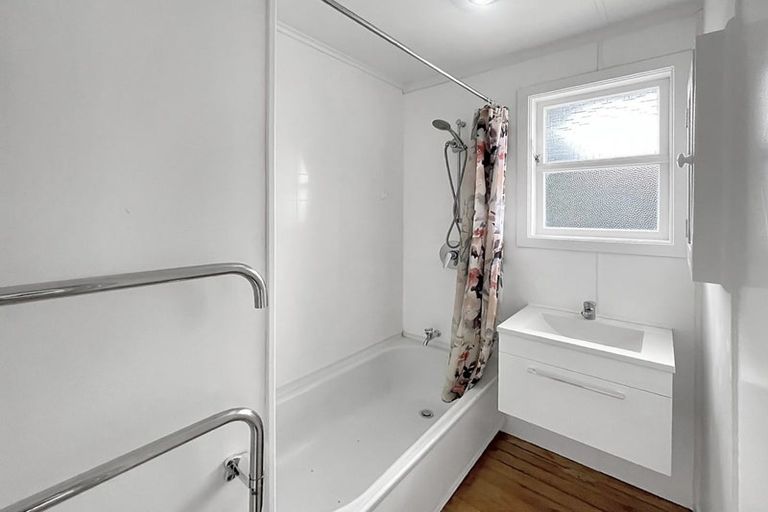 Photo of property in 17 Maria Place, Turangi, 3334