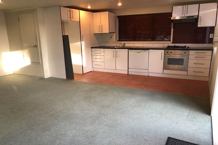 Photo of property in 99 Stottholm Road, Titirangi, Auckland, 0604