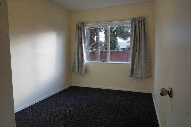 Photo of property in 1/1 Pateke Place, Bromley, Christchurch, 8062