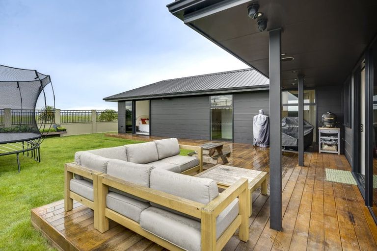 Photo of property in 58 Pelorus Avenue, Poraiti, Napier, 4112