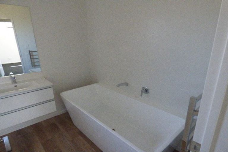 Photo of property in 40 Tara Crescent, Woodend, 7610