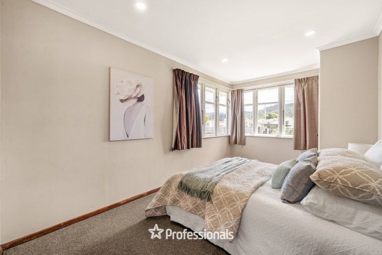 Photo of property in 1110 High Street, Taita, Lower Hutt, 5011