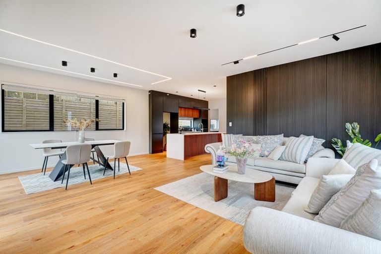 Photo of property in 19c Bardia Street, Belmont, Auckland, 0622