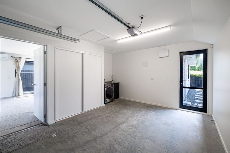 Photo of property in 33 Miromiro Street, Broomfield, Christchurch, 8042