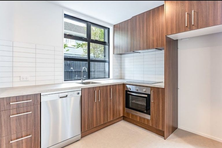 Photo of property in 2/91 Springfield Road, St Albans, Christchurch, 8014