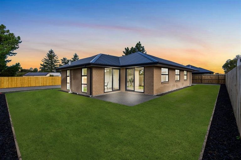 Photo of property in 1 Ella Street, Rolleston, 7614