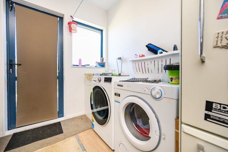 Photo of property in 32 Somerset Crescent, Highbury, Palmerston North, 4412