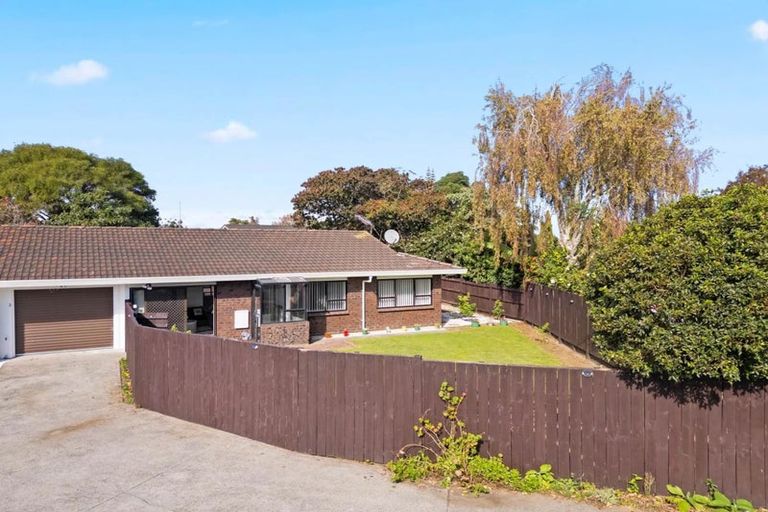 Photo of property in 2/30 Kindergarten Drive, Conifer Grove, Takanini, 2112