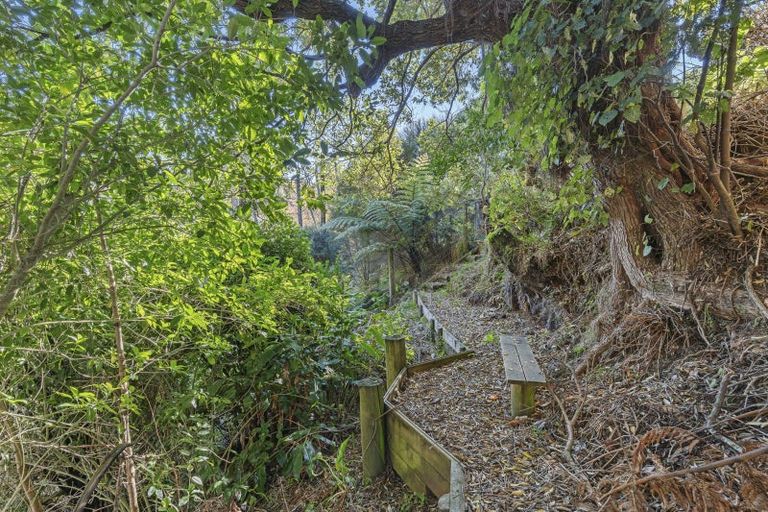 Photo of property in 198 Seaview Road, Westown, New Plymouth, 4310
