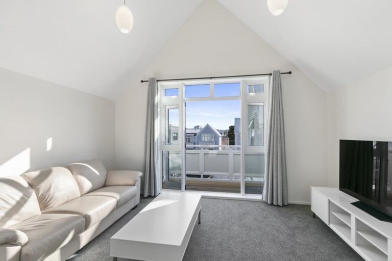 Photo of property in Pirie Street Townhouses, 17/35u Pirie Street, Mount Victoria, Wellington, 6011