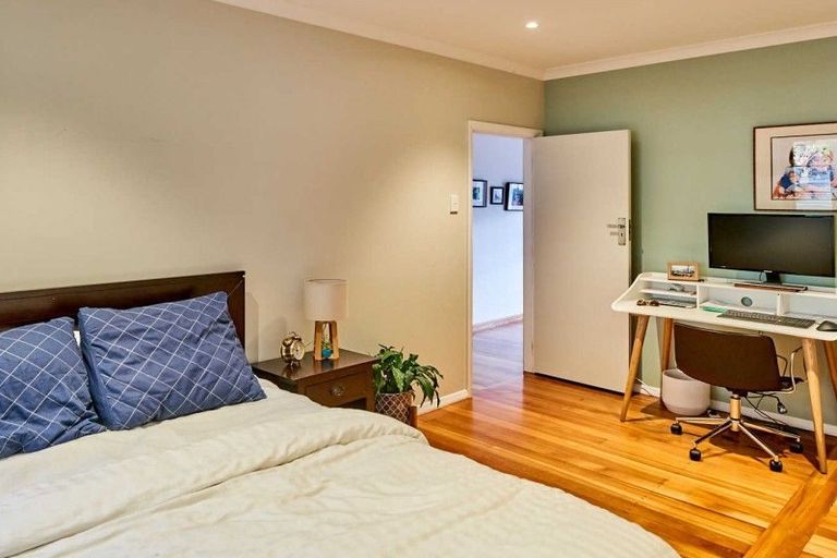 Photo of property in 341 Muritai Road, Eastbourne, Lower Hutt, 5013