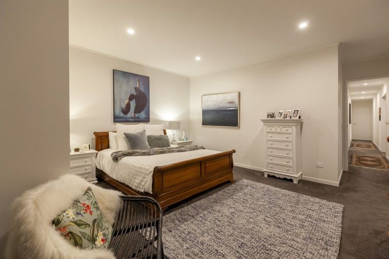 Photo of property in 3 Lamont Place, Waikanae, 5036