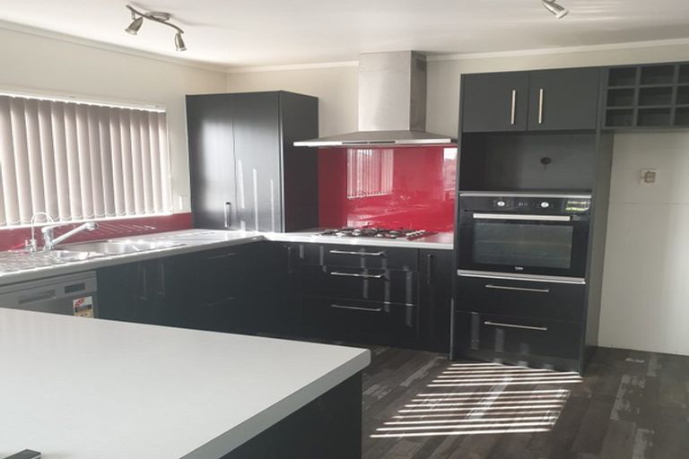 Photo of property in 86 Racecourse Road, Waiuku, 2123