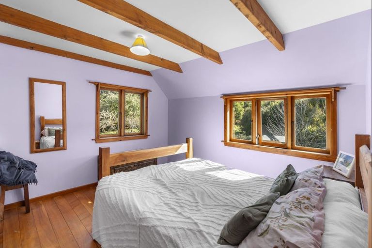 Photo of property in 9 Harmans Track, Little River, 7591