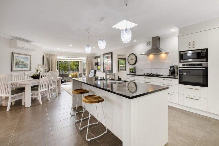Photo of property in 1 Rexford Heights, Pyes Pa, Tauranga, 3112