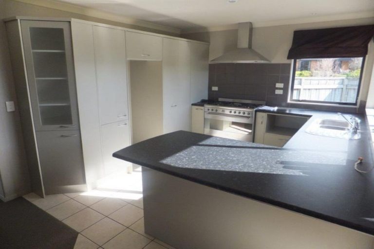 Photo of property in 83 Saint James Drive, Huntington, Hamilton, 3210