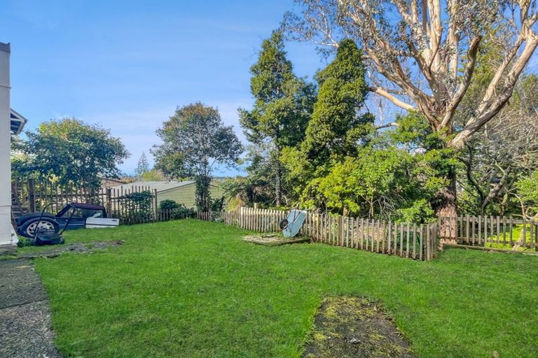 Photo of property in 37 Lancaster Road, Beach Haven, Auckland, 0626