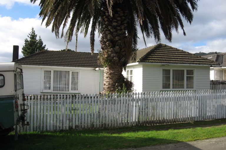 Photo of property in 48 Fraser Street, Wainuiomata, Lower Hutt, 5014