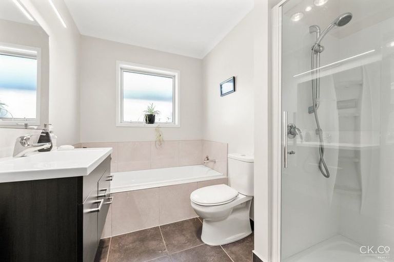 Photo of property in 3 Macdiarmid Place, Waiwhetu, Lower Hutt, 5010