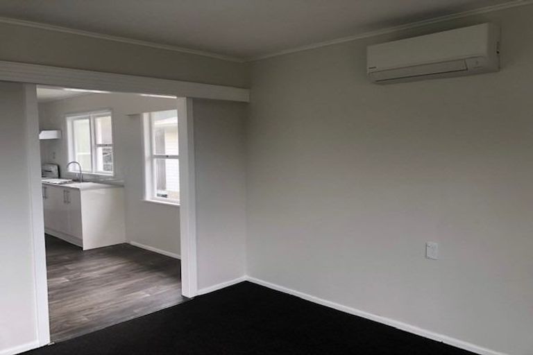 Photo of property in 33 Friedlanders Road, Manurewa, Auckland, 2102