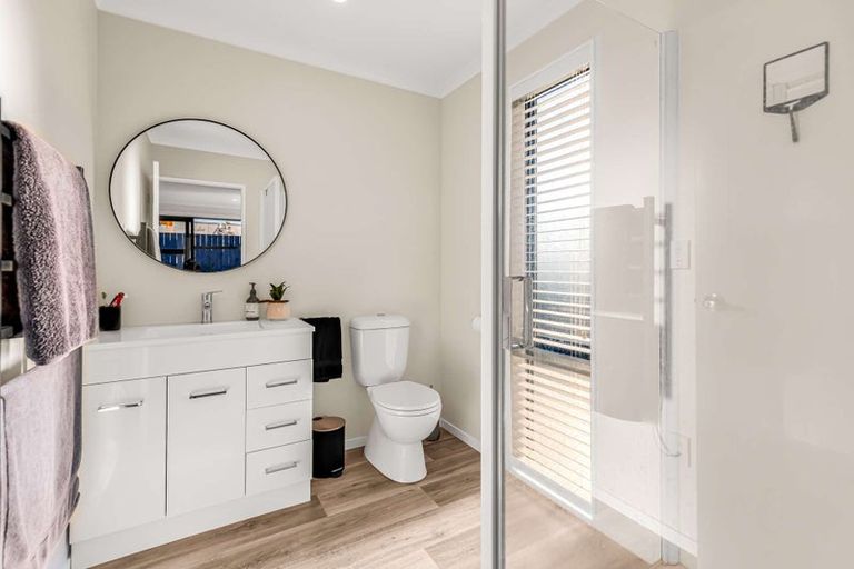 Photo of property in 36 Palliser Place, Milson, Palmerston North, 4414