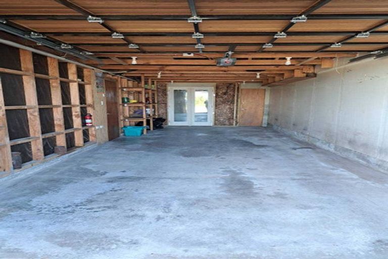 Photo of property in 158 Owhiro Bay Parade, Owhiro Bay, Wellington, 6023