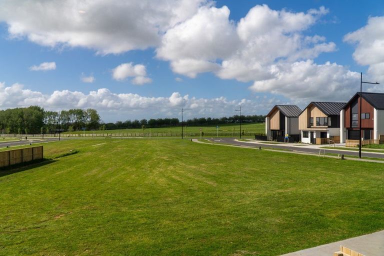 Photo of property in 14 Shropshire Street, Karaka, 2580