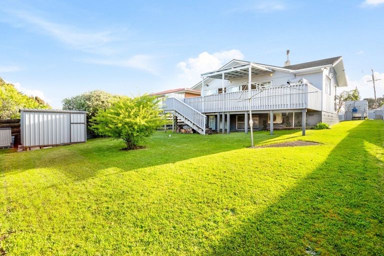 Photo of property in 6 Colwill Road, Massey, Auckland, 0614