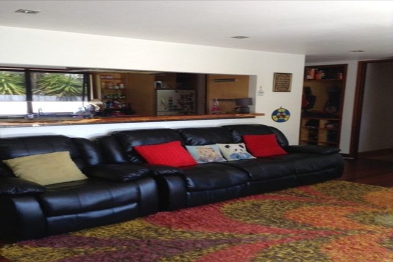 Photo of property in 10 Rapaki Place, Te Atatu Peninsula, Auckland, 0610