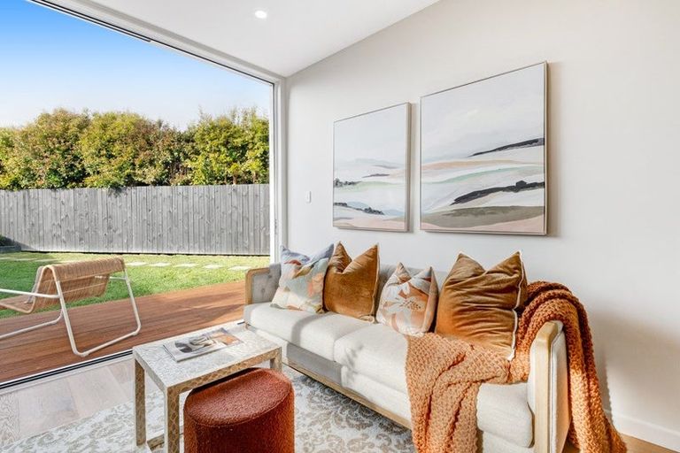 Photo of property in 361d Beach Road, Campbells Bay, Auckland, 0630