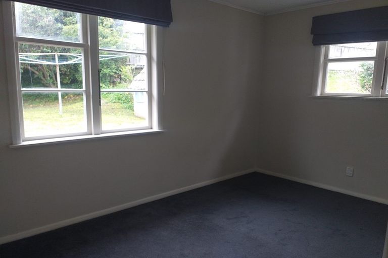 Photo of property in 253 Great North Road, Henderson, Auckland, 0612