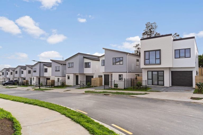 Photo of property in 23 Whiteywood Street, Westgate, 0814