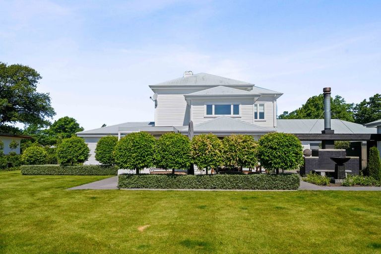 Photo of property in 27 Cairnbrae Drive, Prebbleton, 7604