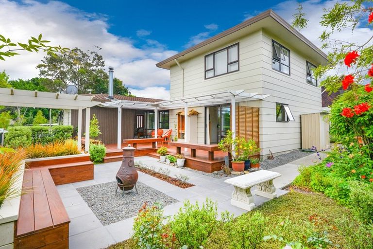 Photo of property in 52 James Cook Street, Havelock North, 4130