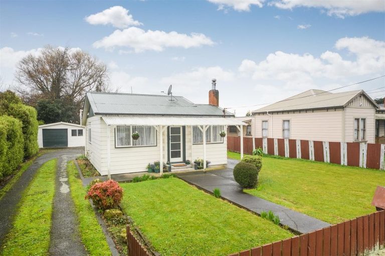 Photo of property in 37 Station Road, Marton, 4710