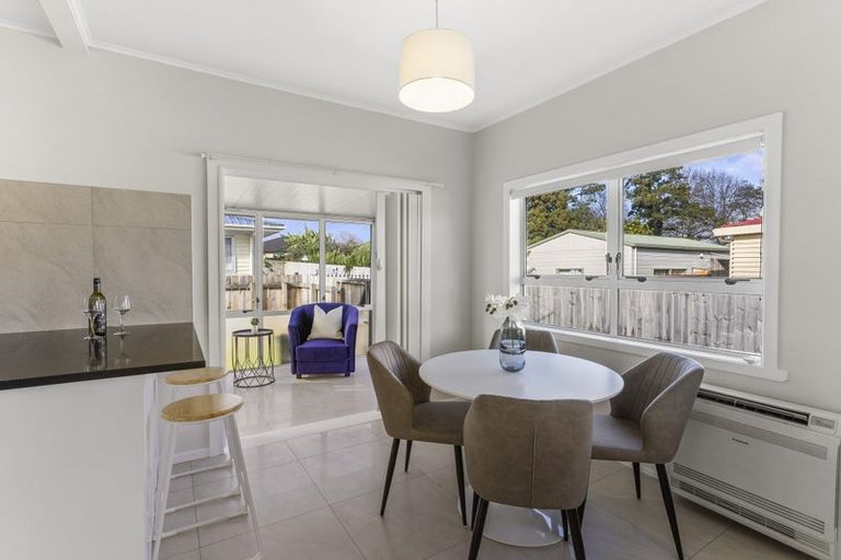 Photo of property in 32 Landon Avenue, Mangere East, Auckland, 2024