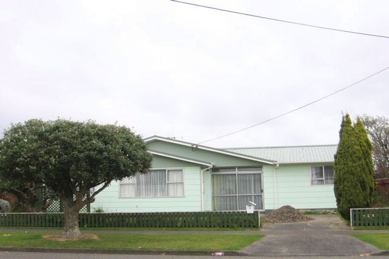 Photo of property in 5 Grenville Street, Levin, 5510