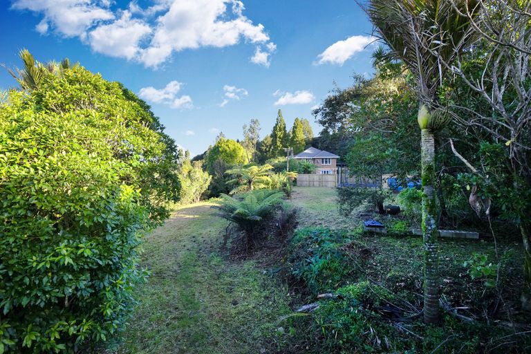 Photo of property in 162 Scenic Drive, Titirangi, Auckland, 0604
