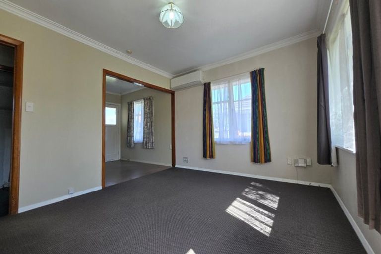 Photo of property in 4/64 Gibbons Street, Ebdentown, Upper Hutt, 5018